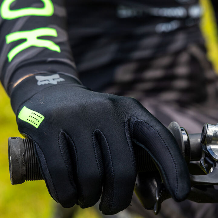close up of the mtb 50th glove